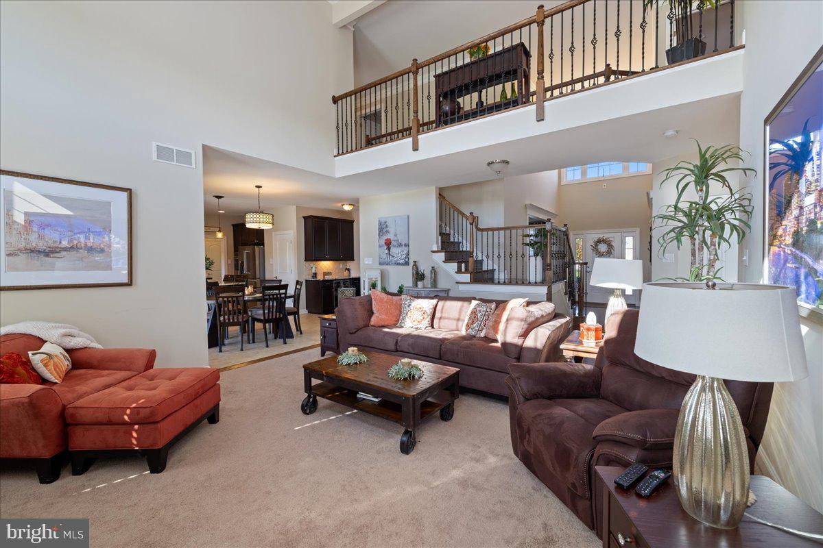 VISTAS AT HIGHLAND - Residential