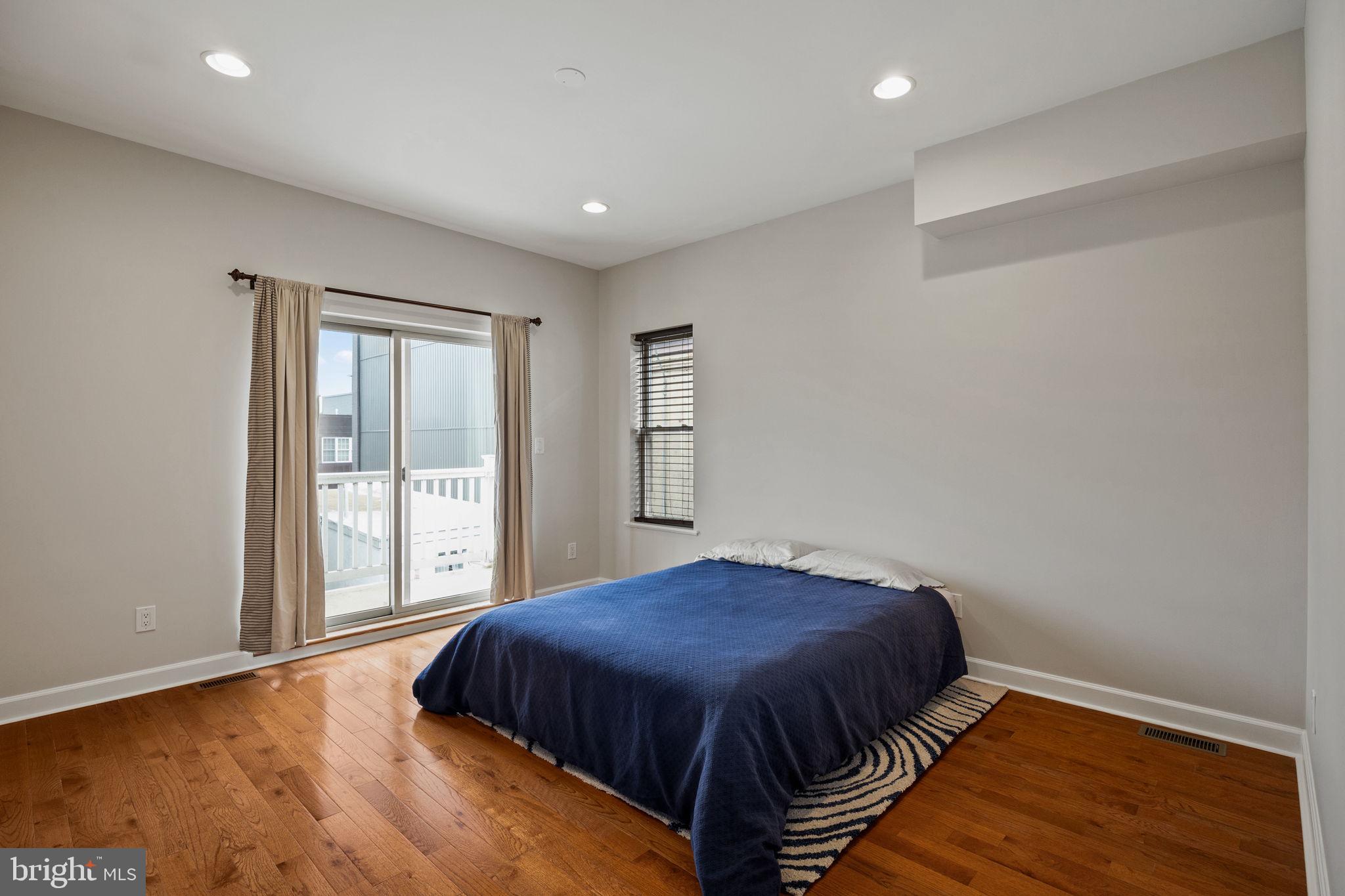 GRADUATE HOSPITAL - Residential