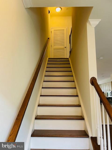 EAGER PARK TOWNHOMES - Residential Lease