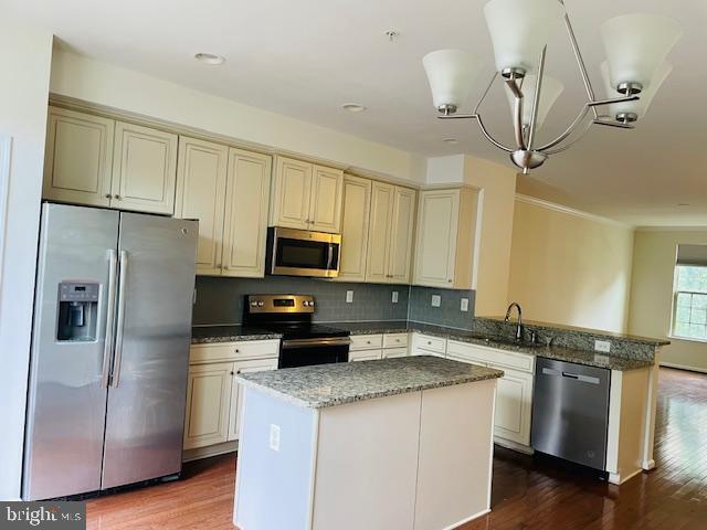 EAGER PARK TOWNHOMES - Residential Lease