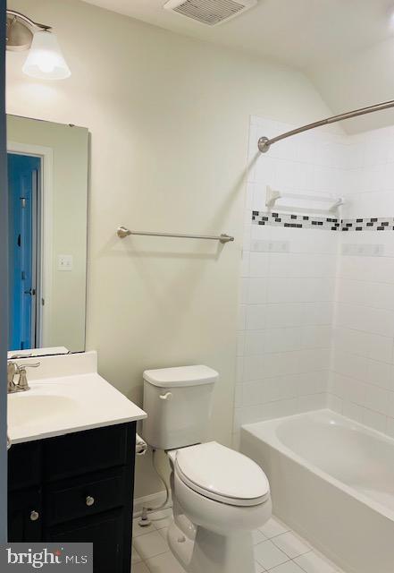 EAGER PARK TOWNHOMES - Residential Lease