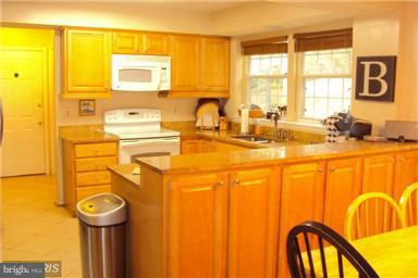 SPRING LAKE FARM - Residential Lease