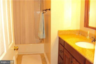 SPRING LAKE FARM - Residential Lease