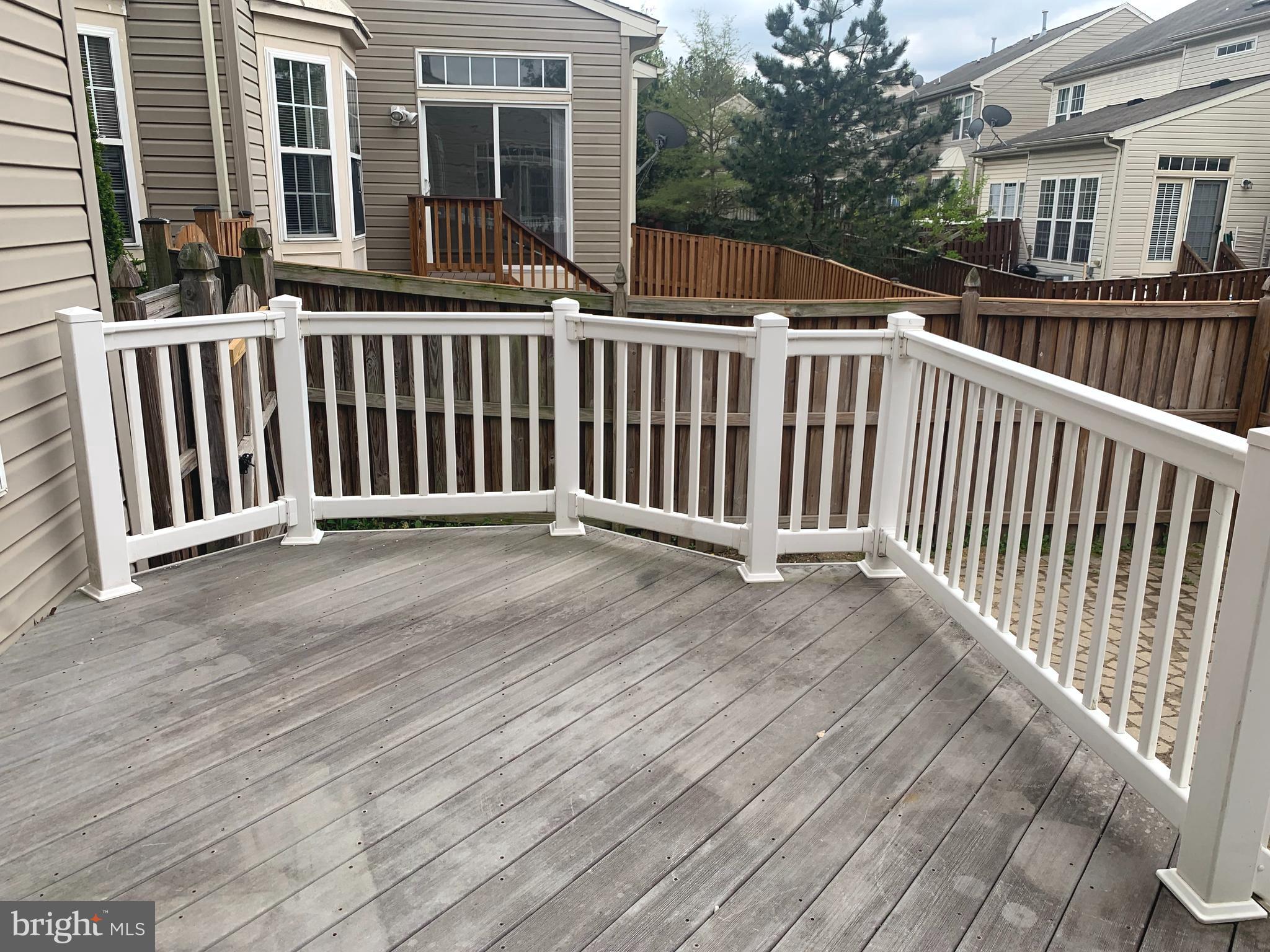 SEVEN OAKS - Residential Lease