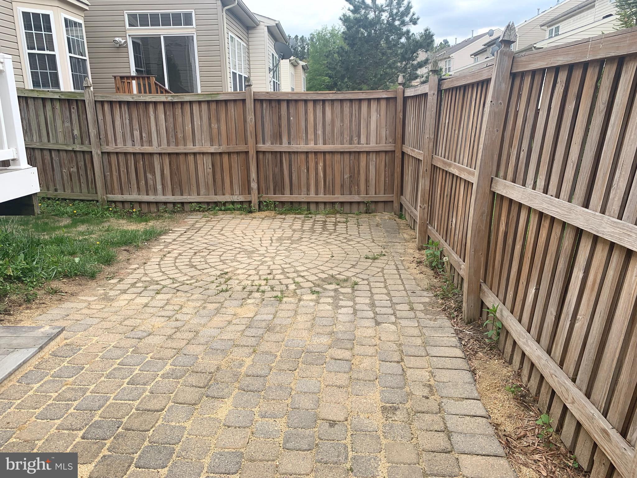 SEVEN OAKS - Residential Lease