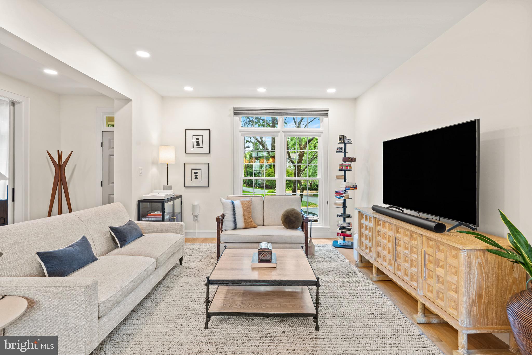 1405 BUENA VISTA AVENUE