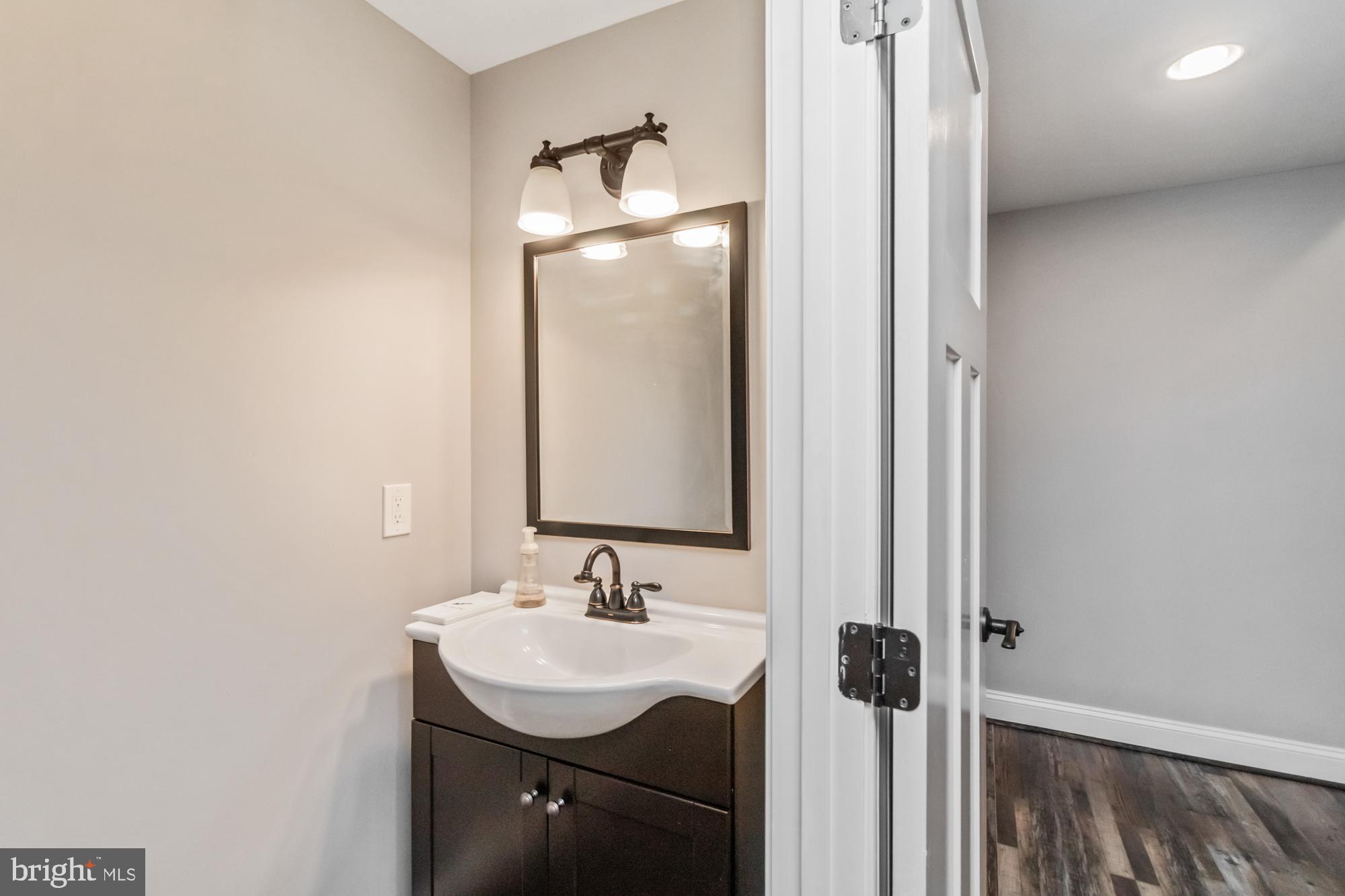 GLEN ARM - Residential