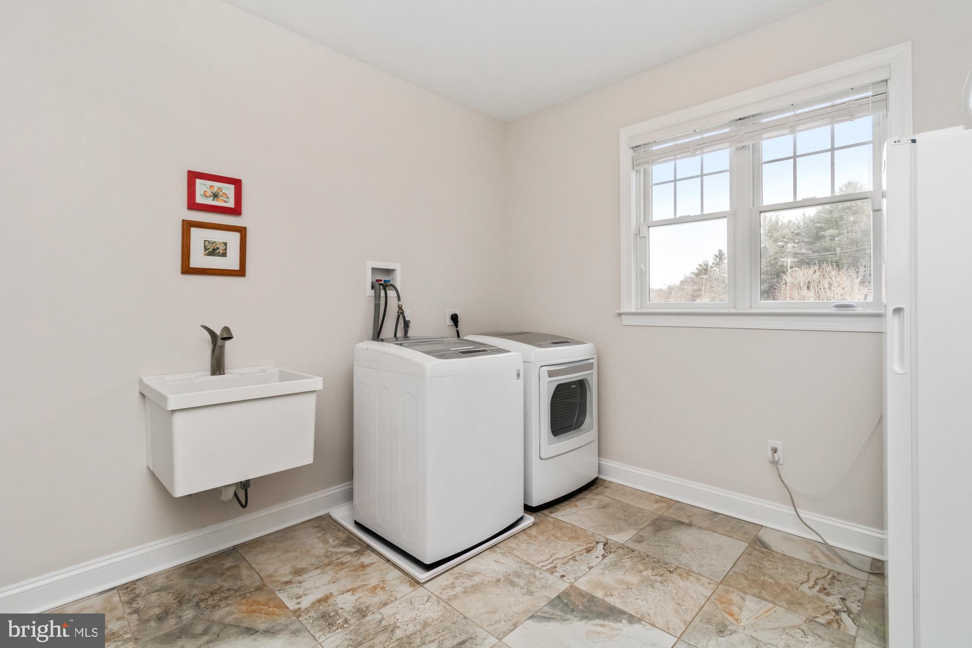 GLEN ARM - Residential