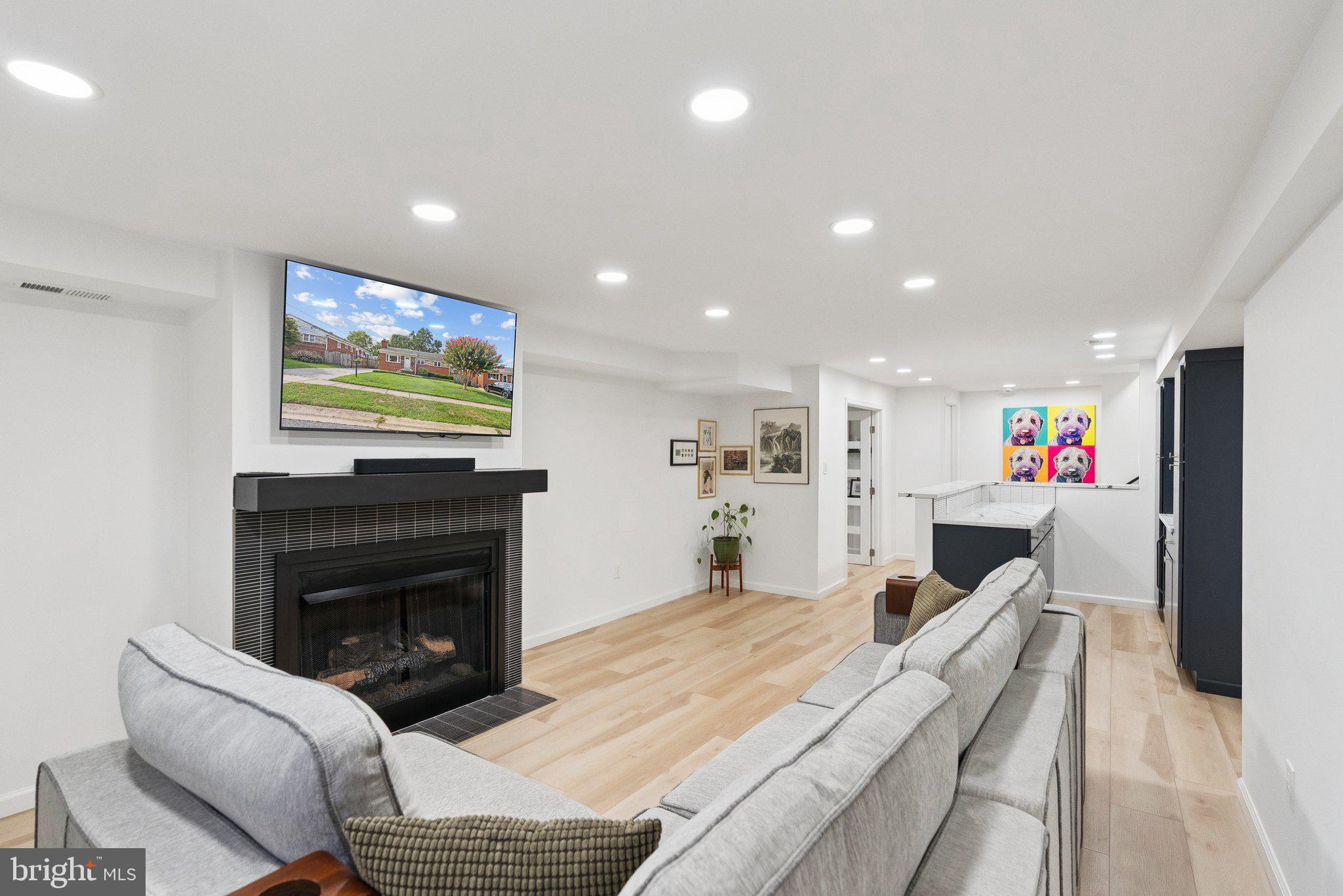 GARRETT PARK ESTATES - Residential Lease