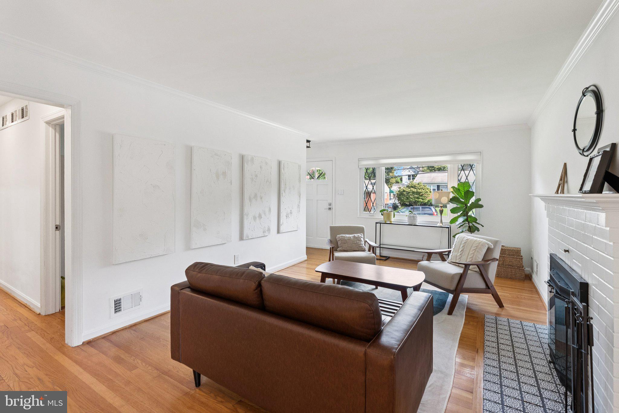 GARRETT PARK ESTATES - Residential Lease