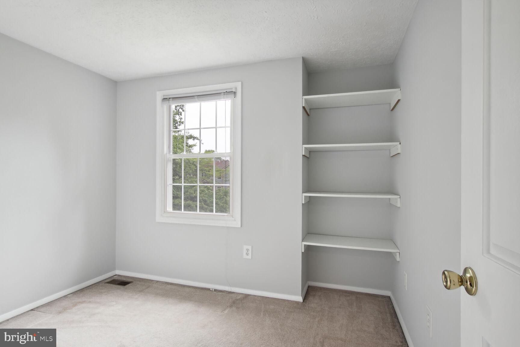 MILL CREEK SOUTH - Residential