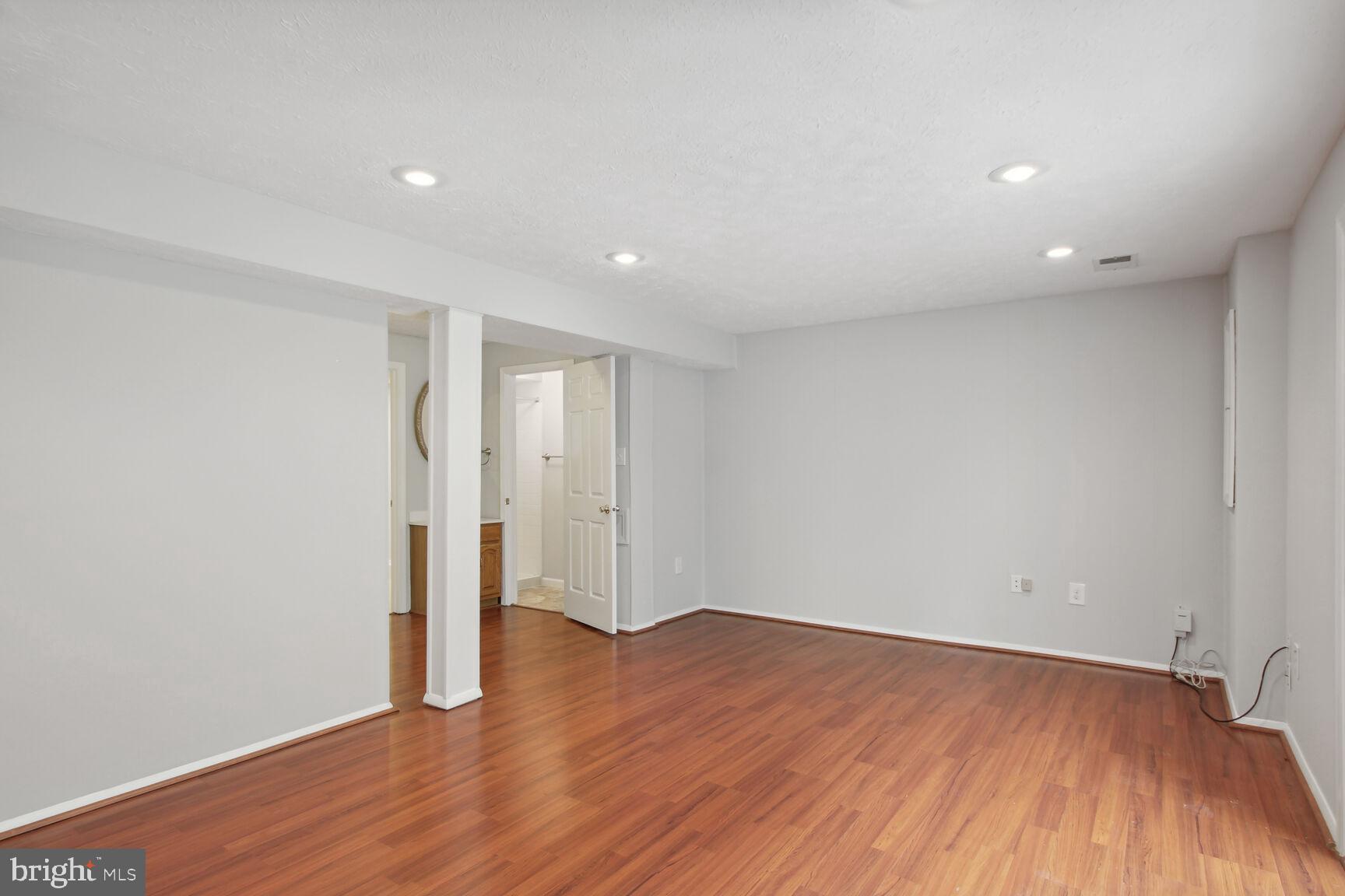 MILL CREEK SOUTH - Residential