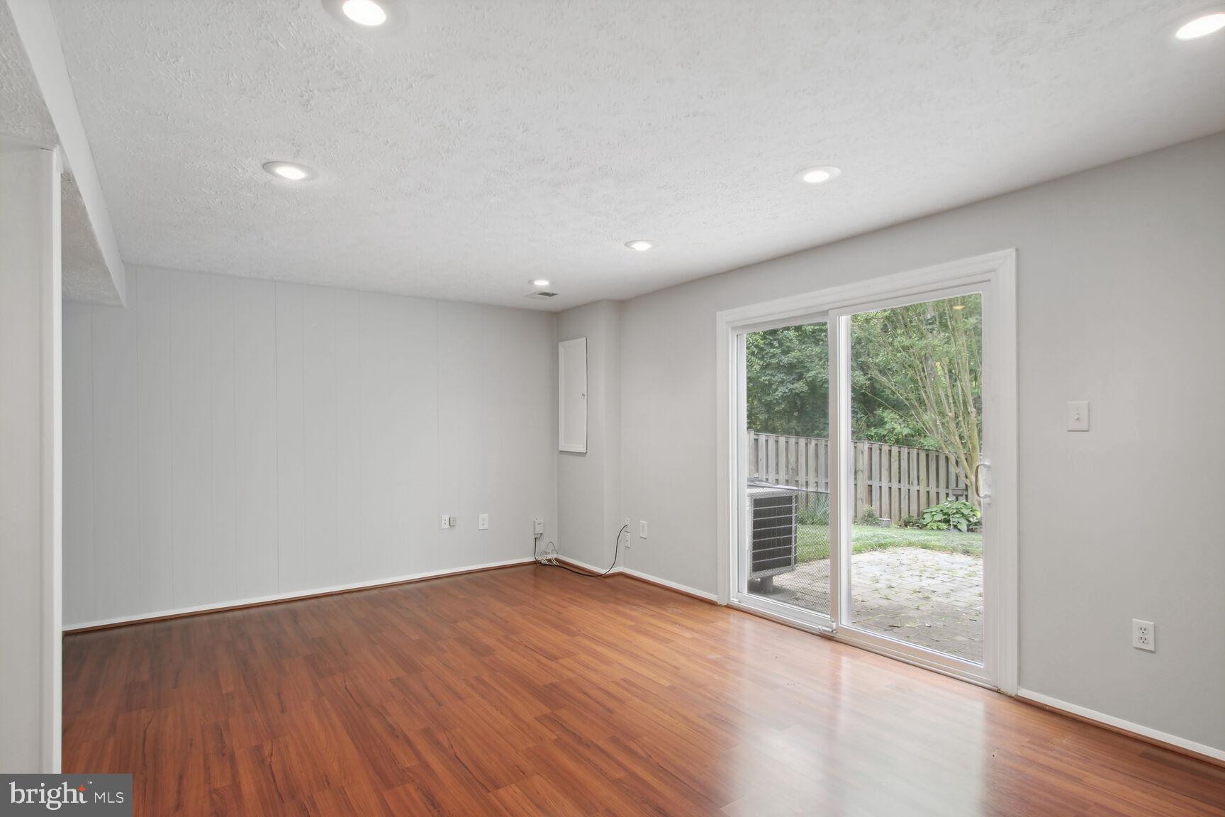 MILL CREEK SOUTH - Residential