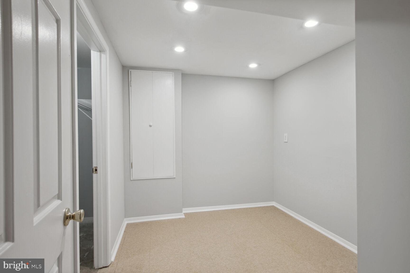 MILL CREEK SOUTH - Residential