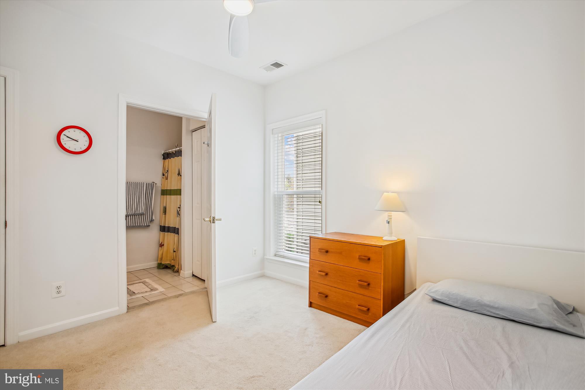 KINGSTOWNE - Residential Lease