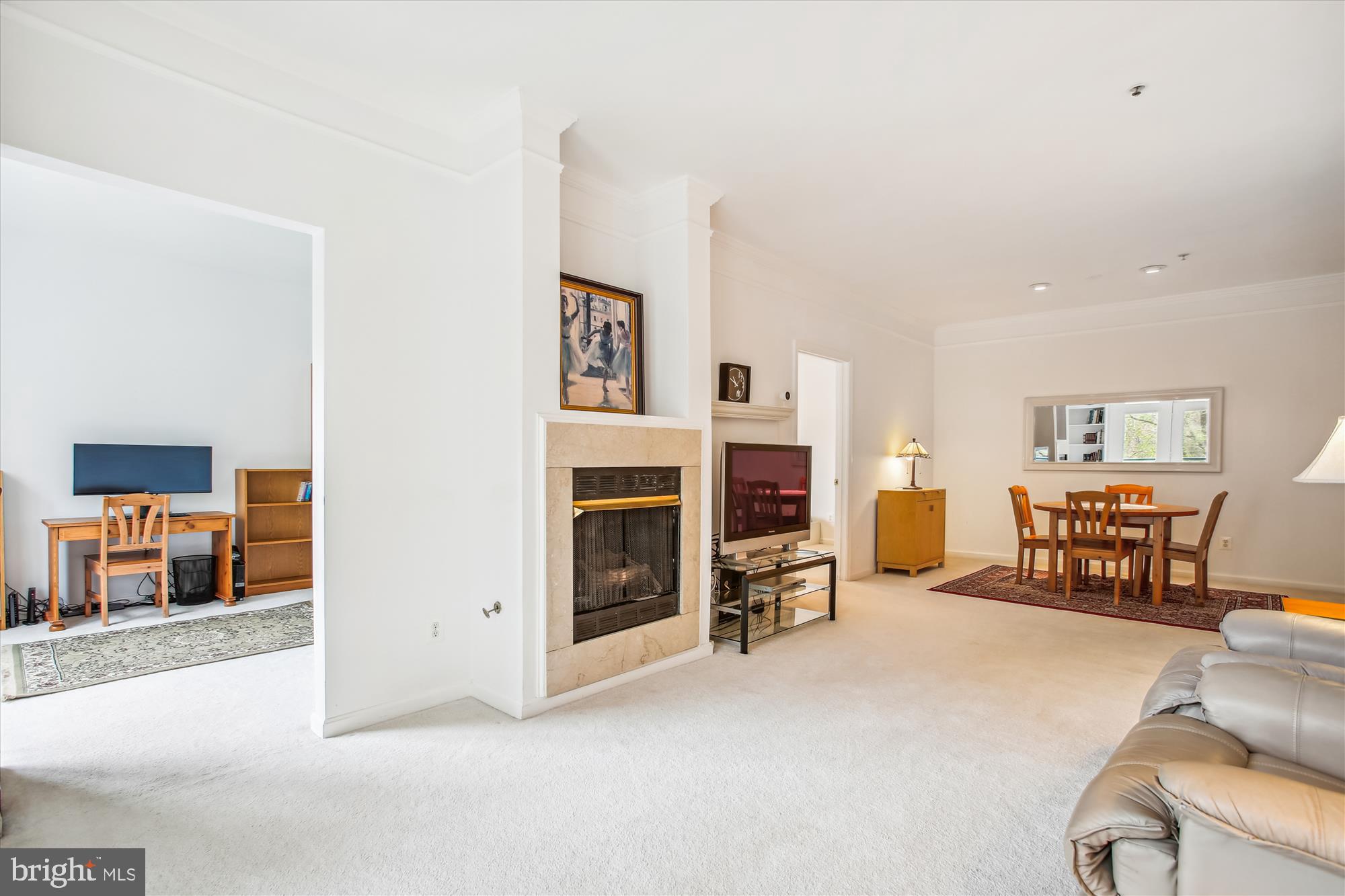 KINGSTOWNE - Residential Lease