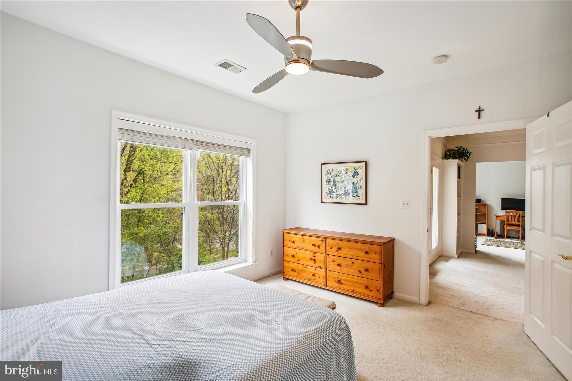 KINGSTOWNE - Residential Lease