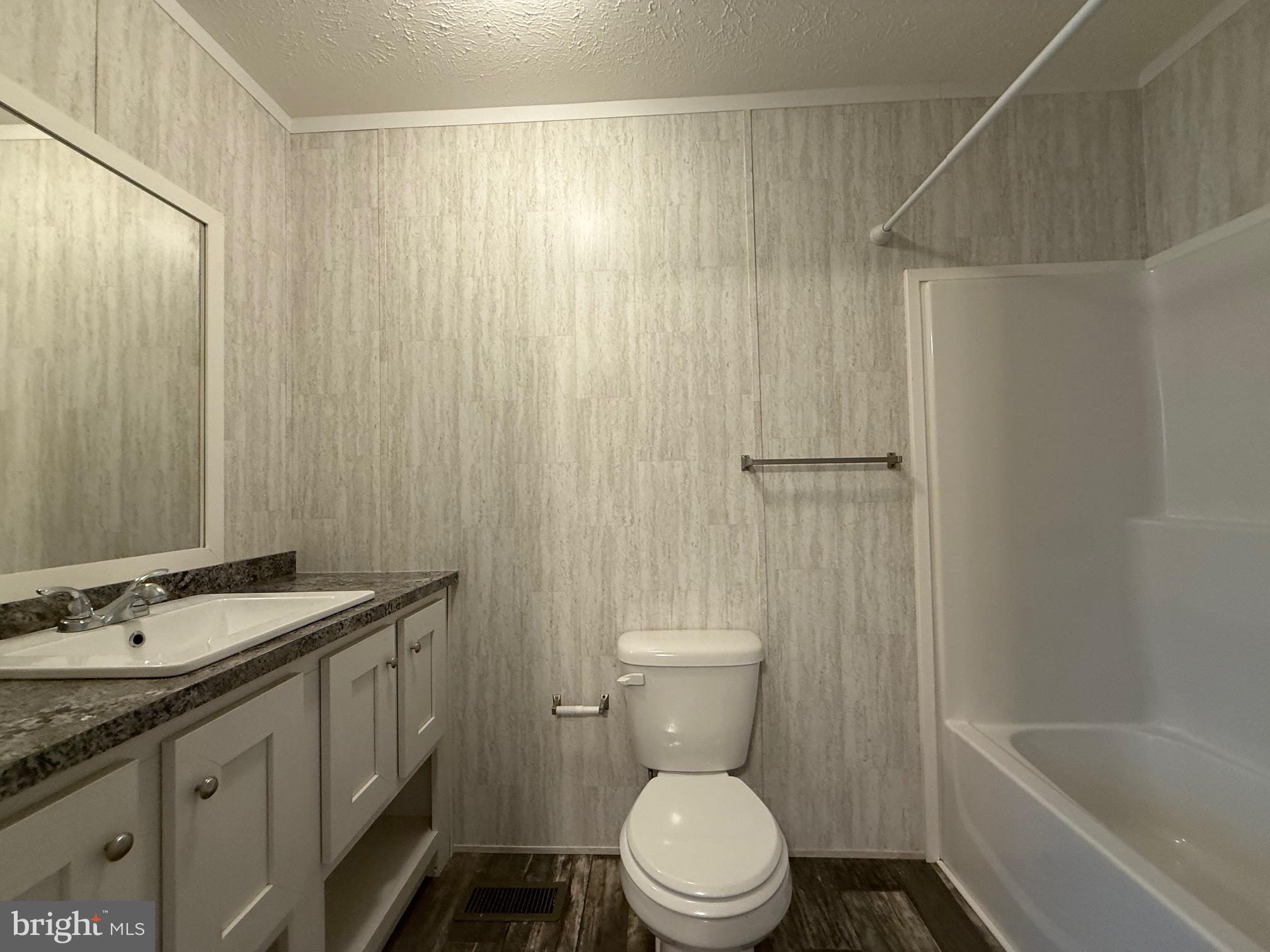 SPRING MEADOWS - Residential