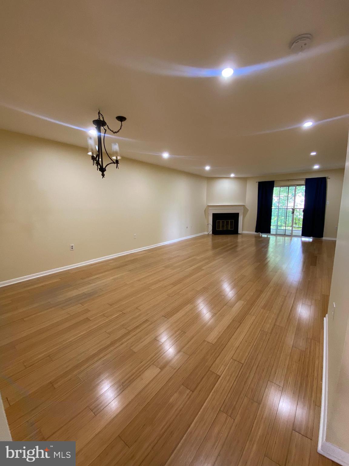 VALLEY STREAM - Residential Lease