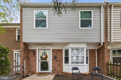 Photo of 7974 Community Drive, MANASSAS, VA 20109 (MLS # VAPW2113576)