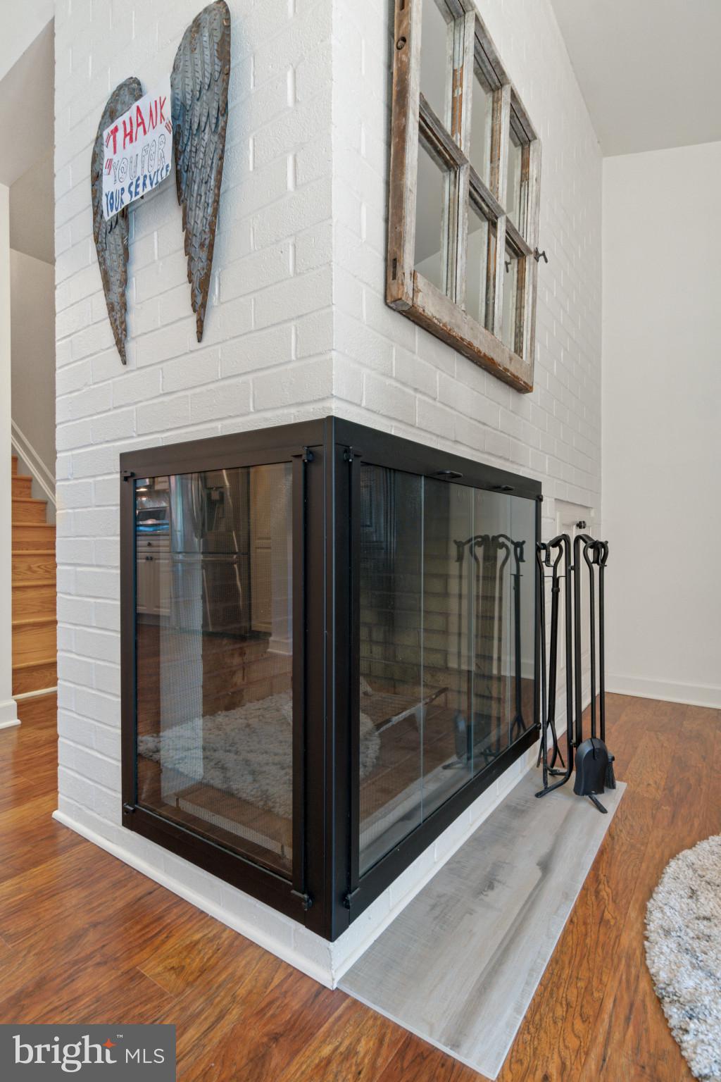 DEERFOX - Residential