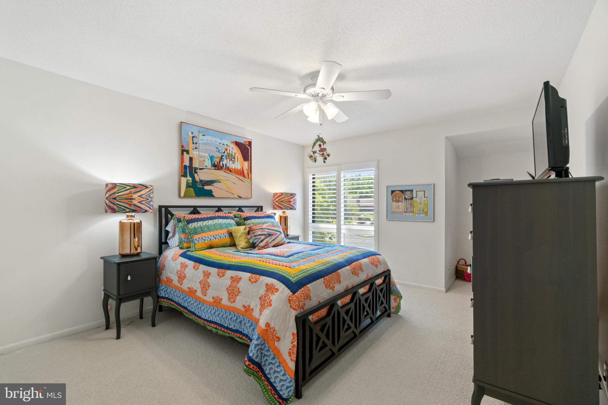 DEERFOX - Residential