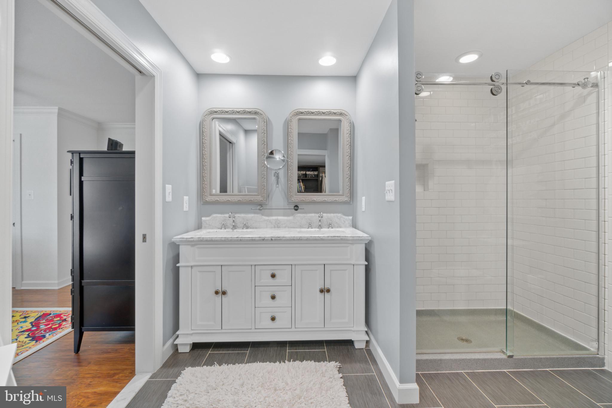 DEERFOX - Residential