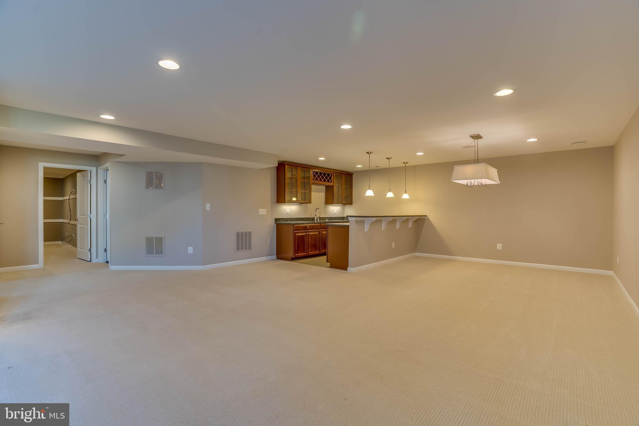 MAY'S QUARTER - Residential Lease