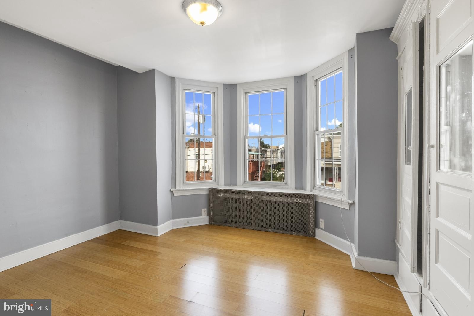 PORT RICHMOND - Residential Lease