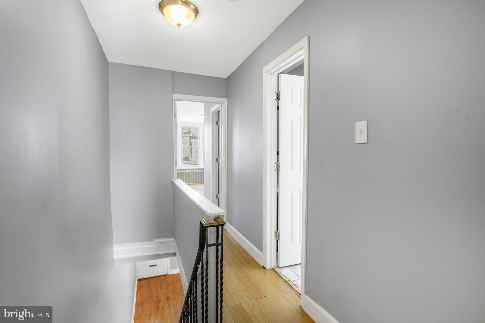 PORT RICHMOND - Residential Lease