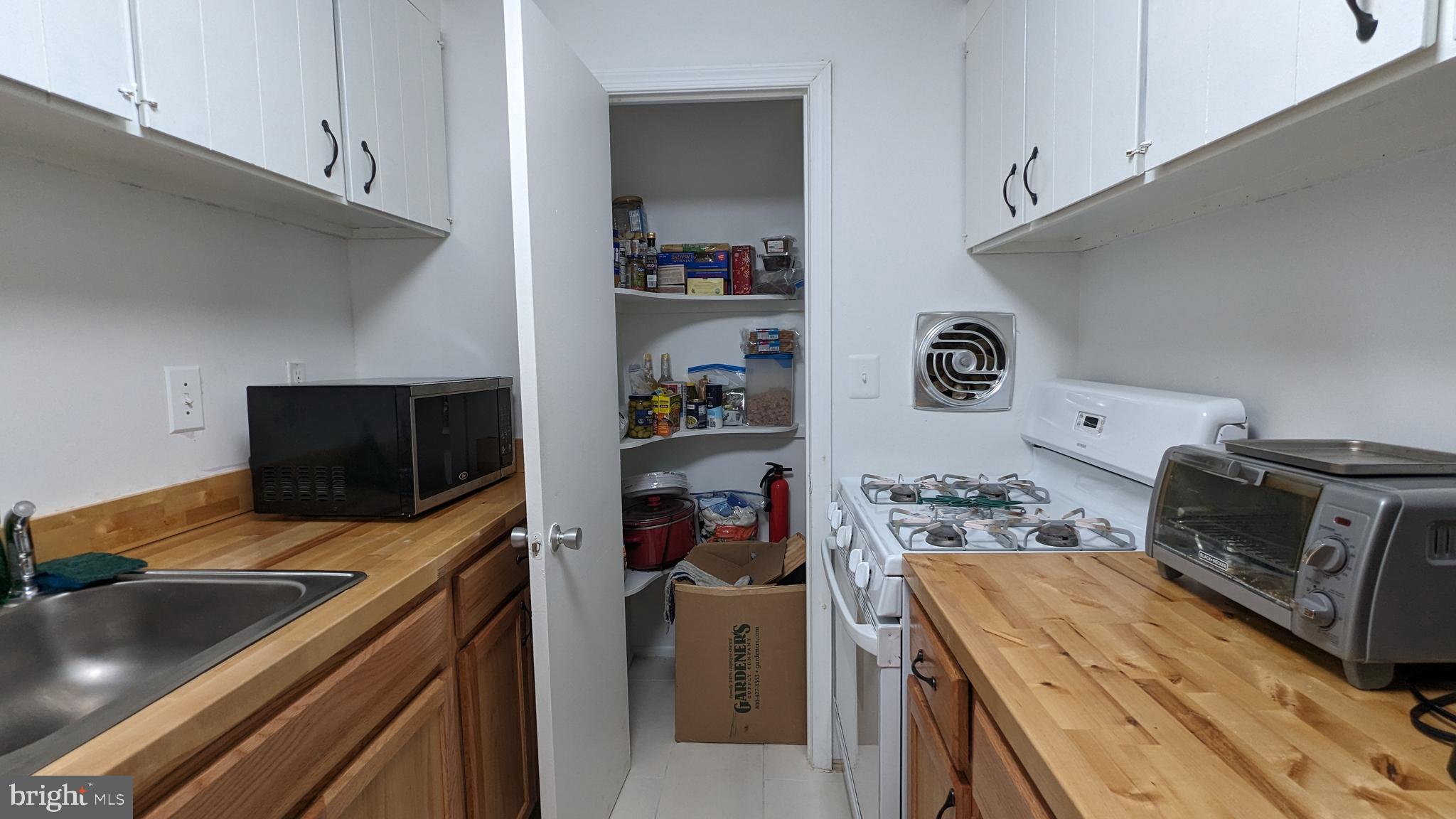 FRENCHMANS CREEK - Residential Lease