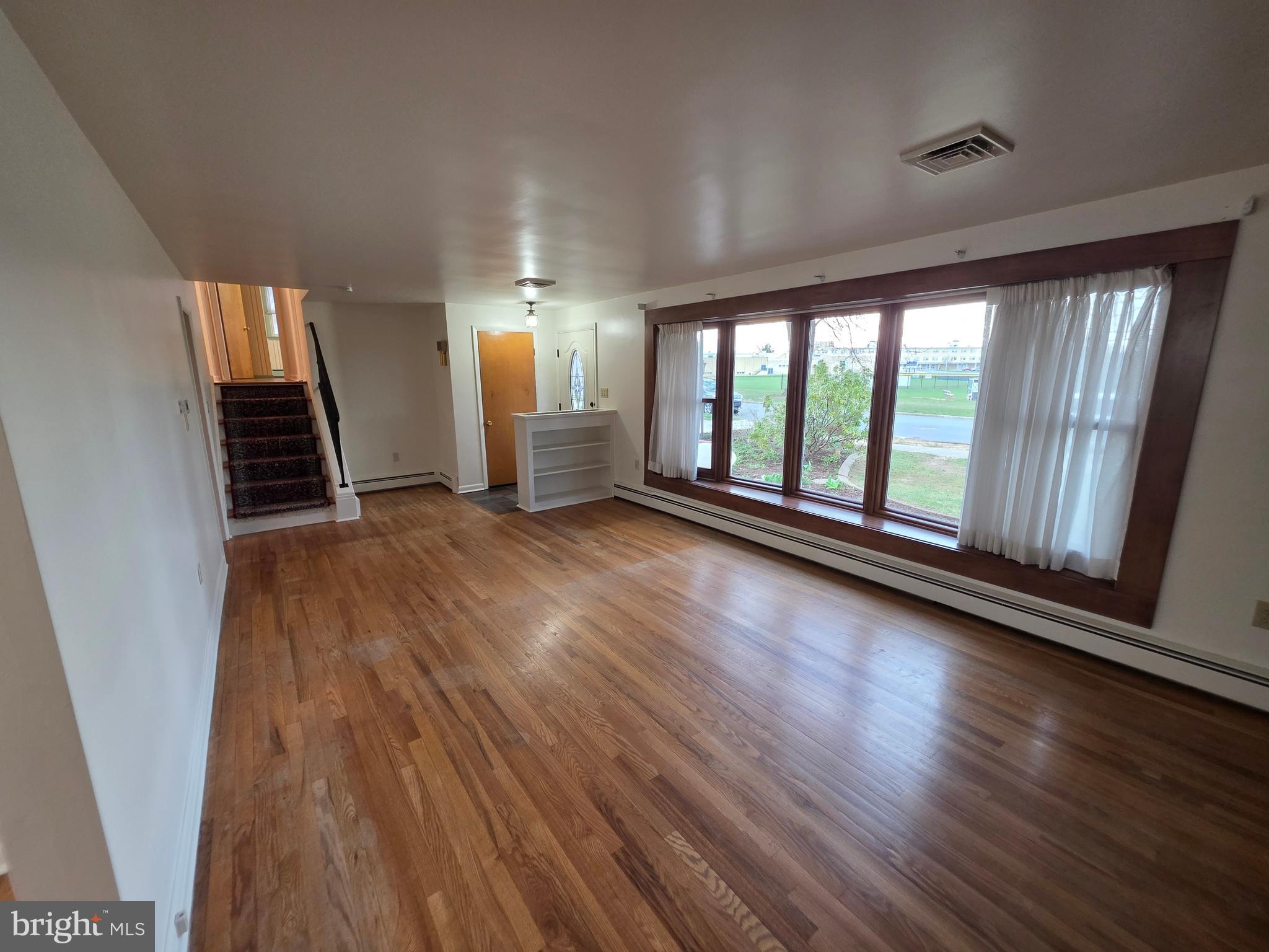 CEDAR CLIFF MANOR - Residential