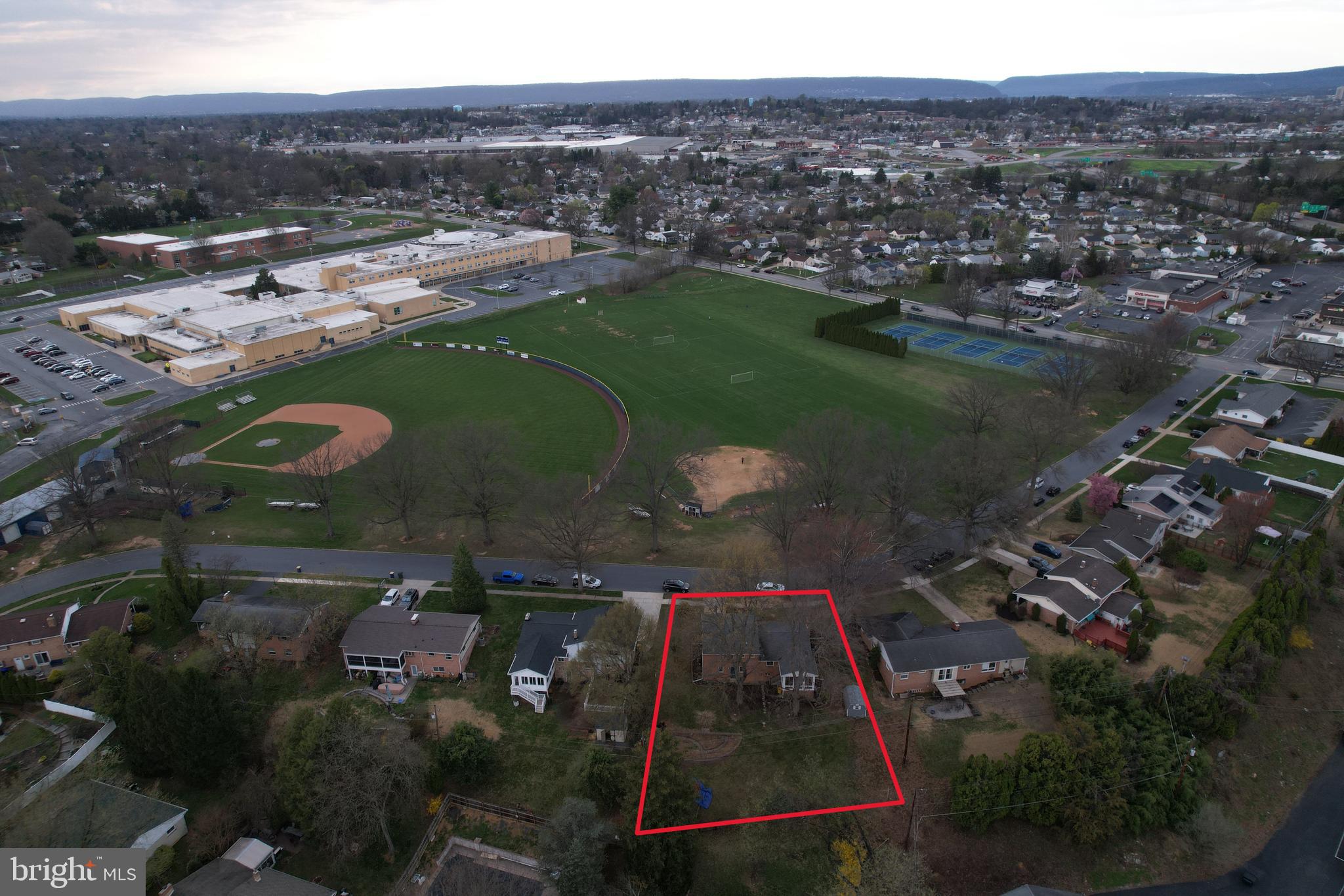 CEDAR CLIFF MANOR - Residential