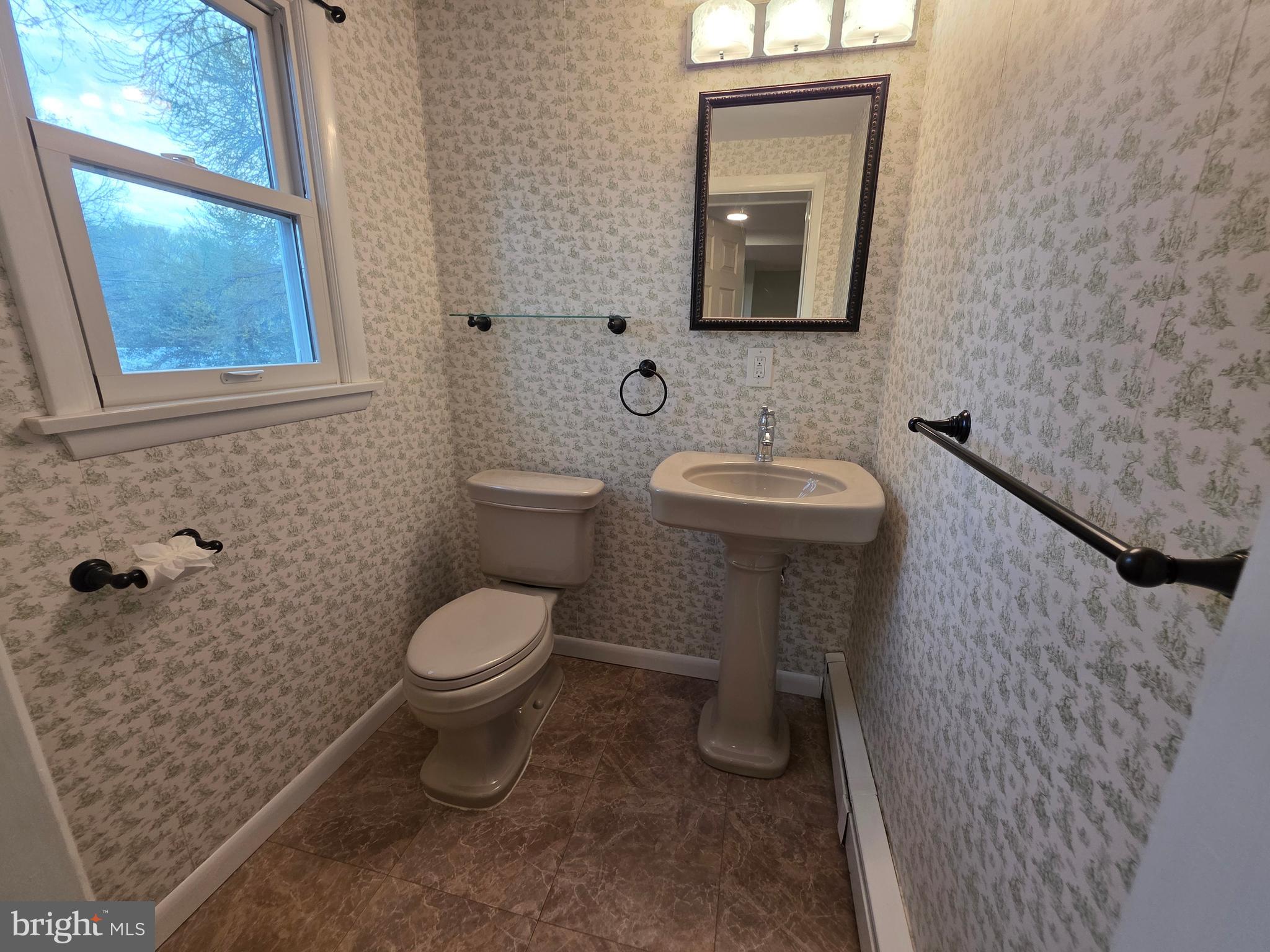 CEDAR CLIFF MANOR - Residential