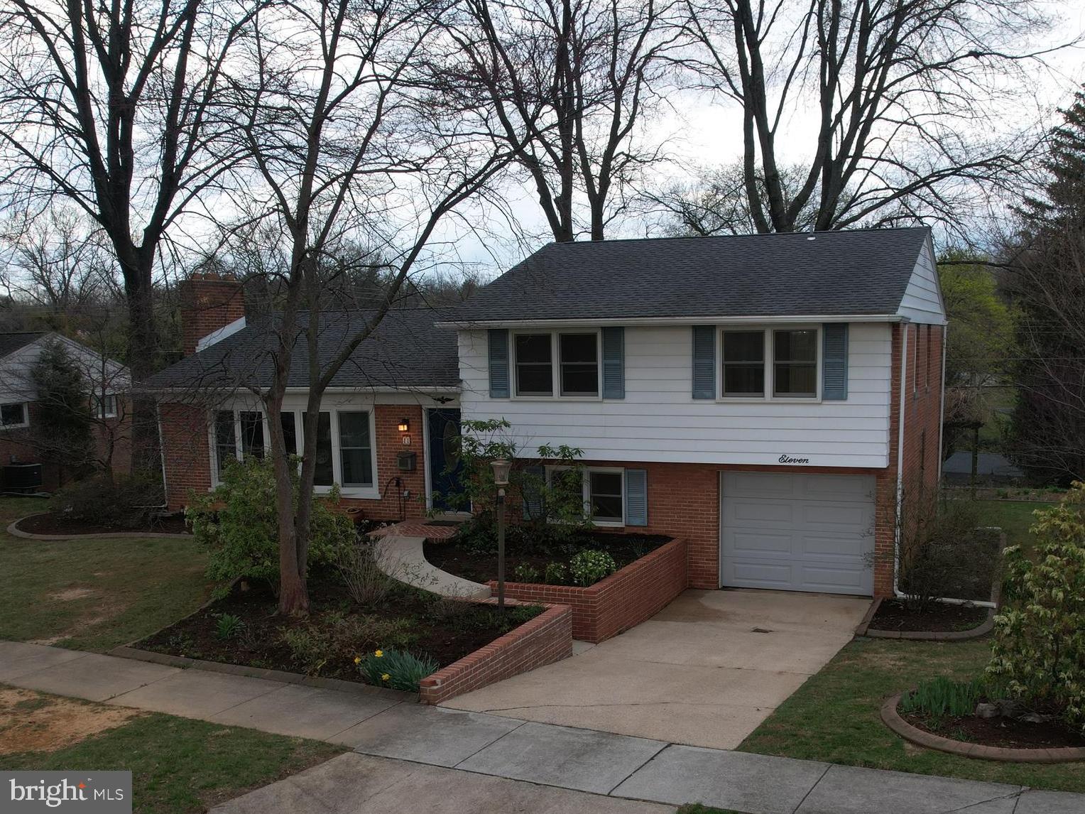 CEDAR CLIFF MANOR - Residential