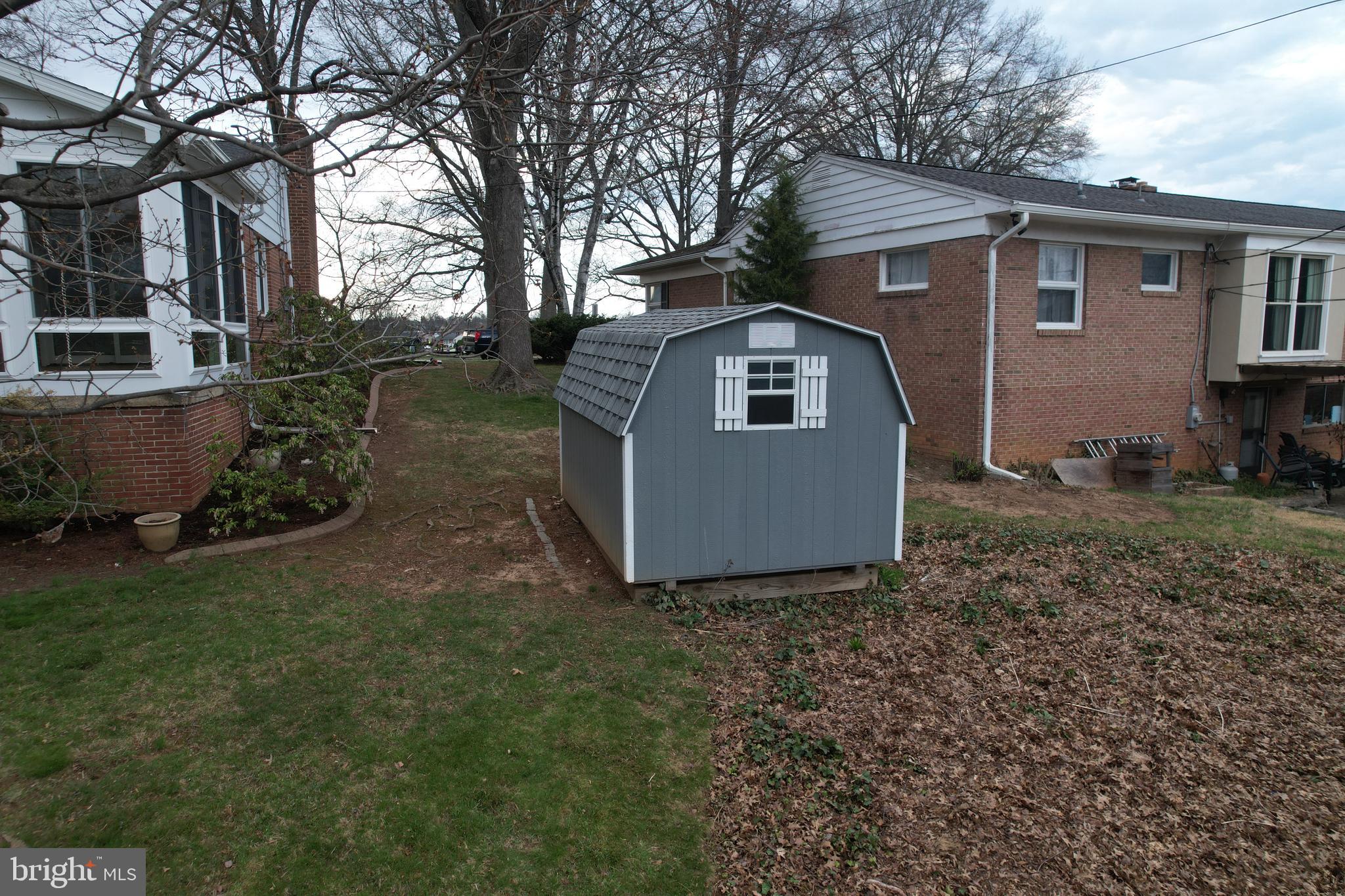 CEDAR CLIFF MANOR - Residential