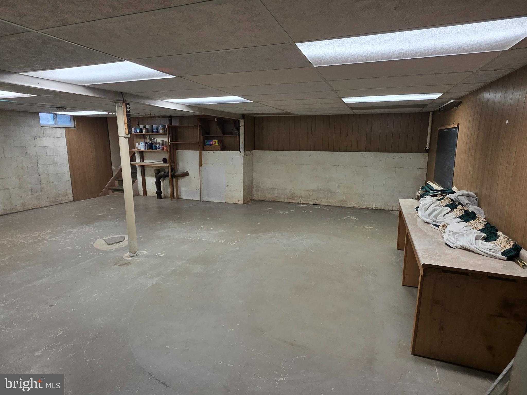 CEDAR CLIFF MANOR - Residential