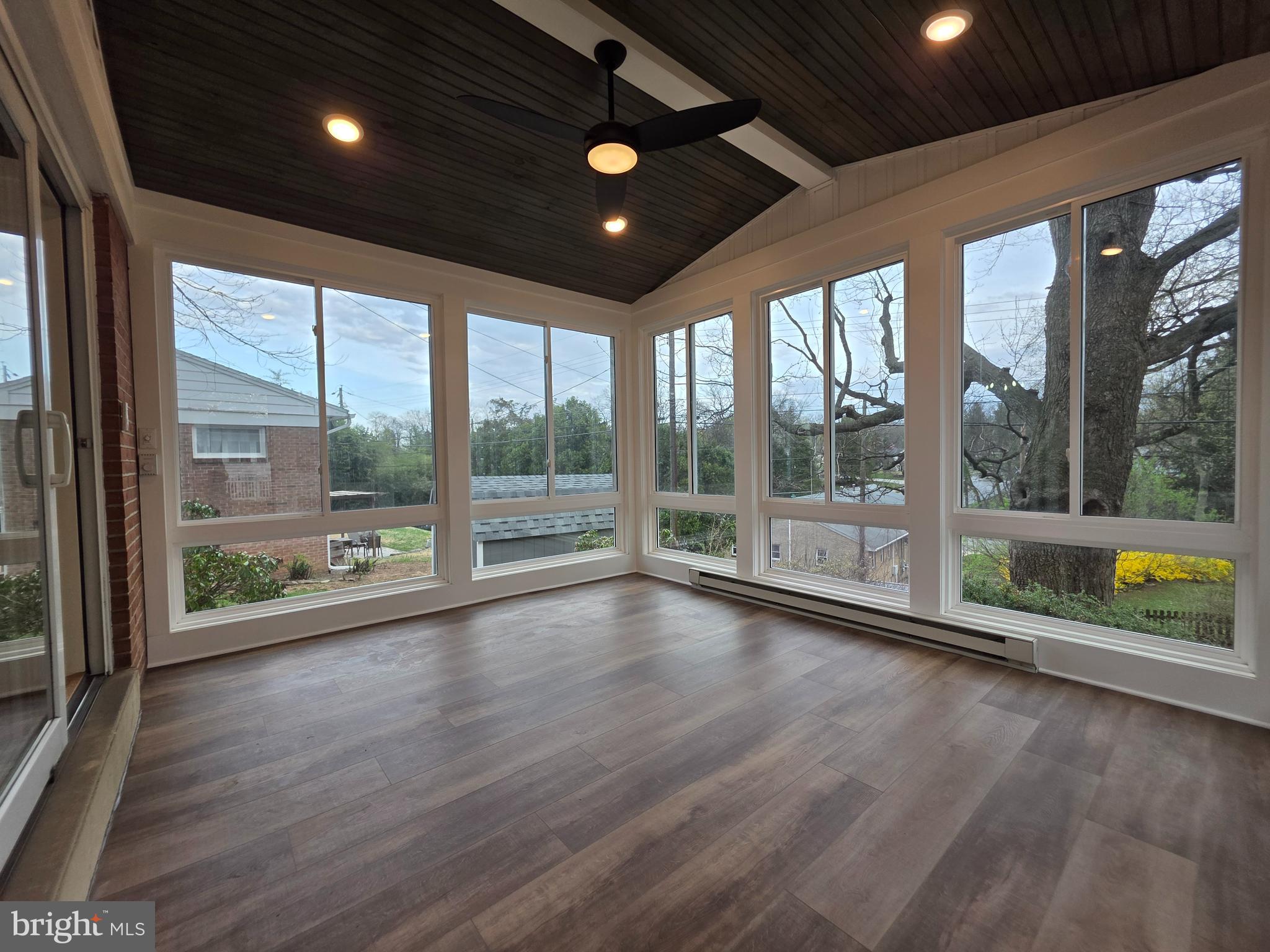 CEDAR CLIFF MANOR - Residential