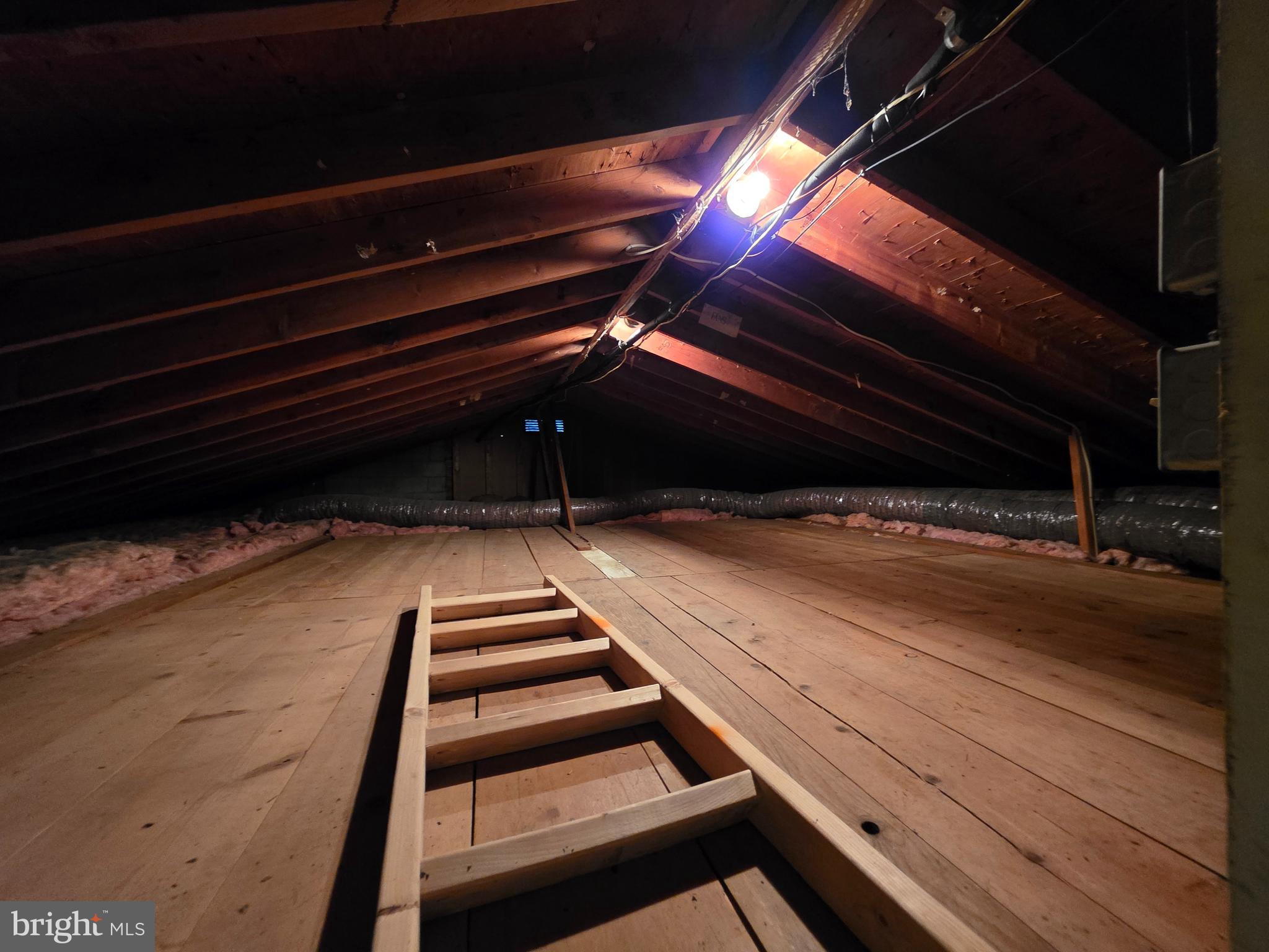 CEDAR CLIFF MANOR - Residential