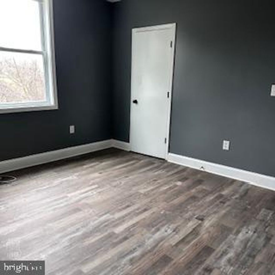 GREAT OPPERTUNITY TO OWN THIS 4 UNIT, NEWLY RENOVATED, ONE LEVEL, INVESTMENT PROPERTY. ALL UNITS ARE SEPARATELY METERED. THE PROPERTY IS COMPLETELY FENCED AND CURRENTLY ALL 4 UNITS ARE LEASED. ALL UNITS HAVE BEEN UPDTAED WITH LVP FLOORING AND FRESHLY PAINTED. THE LOWER LEVEL IS COMPLETELY OPEN AND GREAT FOR MAINTENANCE AND STORAGE. ALL APPOINTMENTS TO SHOW HAVE TO BE MADE THROUGH THE LISTING AGENT.
