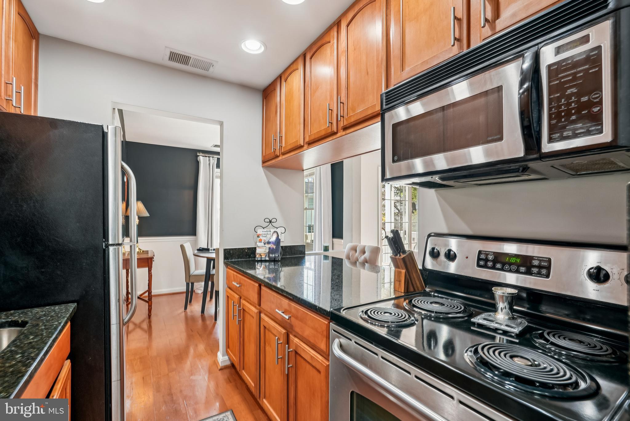 VILLAS AT COUNTRYSIDE - Residential