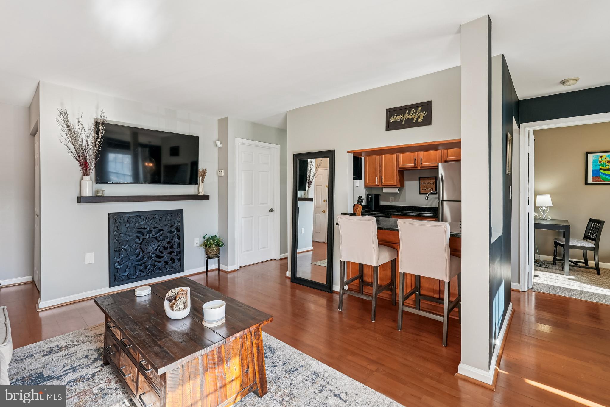 VILLAS AT COUNTRYSIDE - Residential