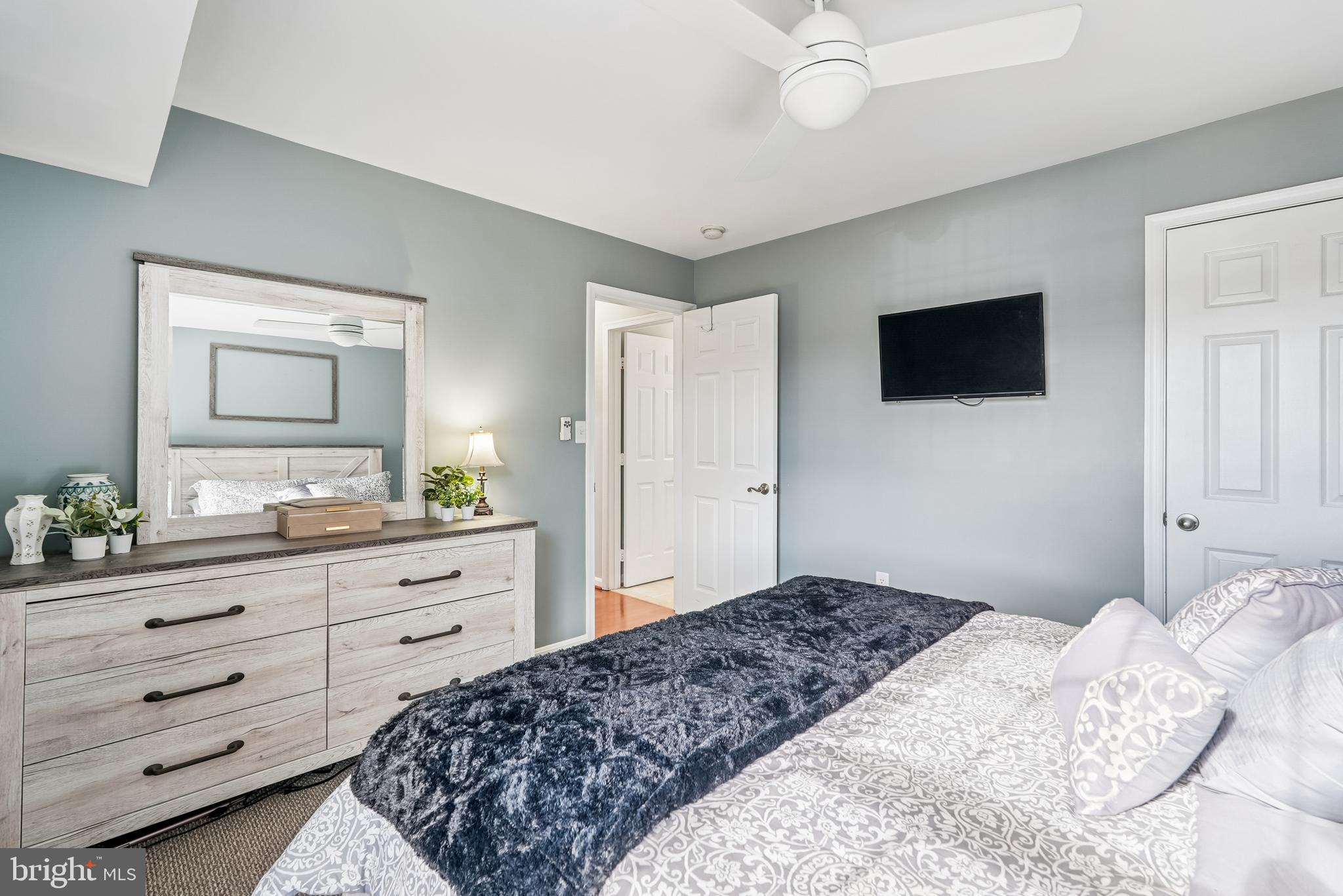 VILLAS AT COUNTRYSIDE - Residential