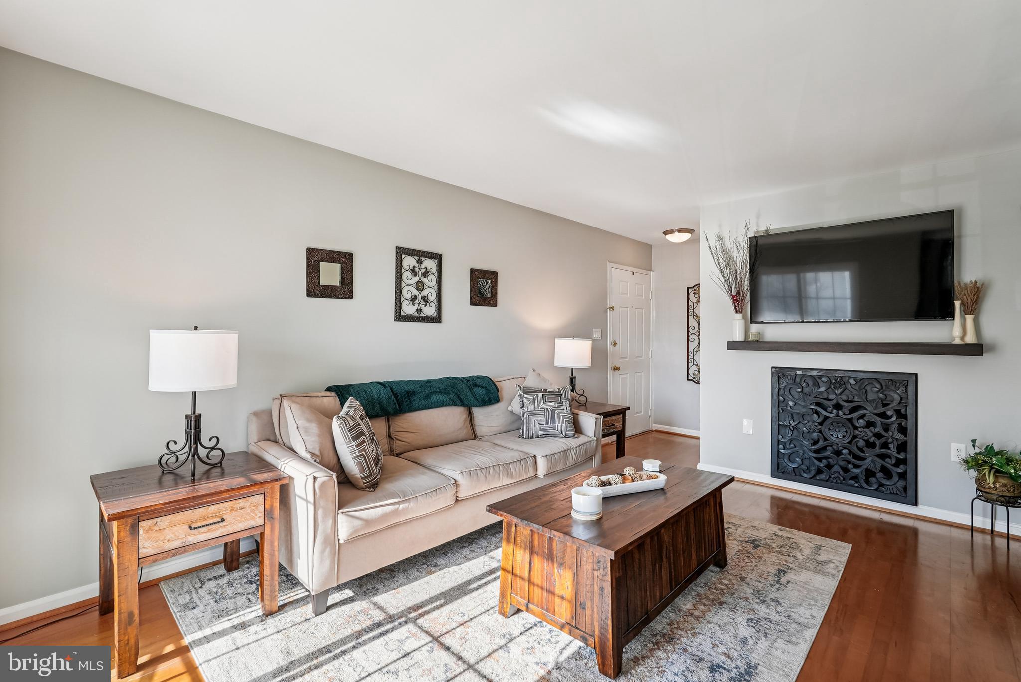 VILLAS AT COUNTRYSIDE - Residential