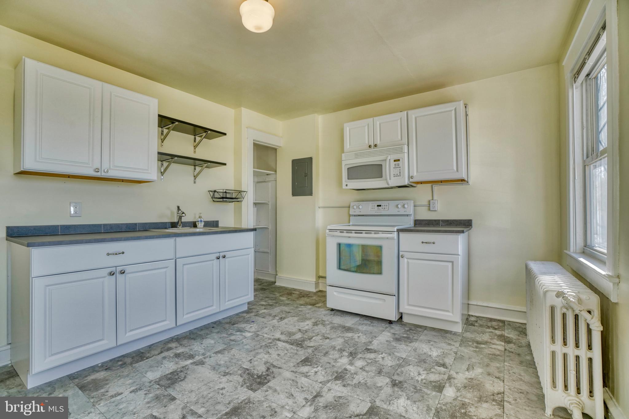 BAYVIEW - Residential Lease