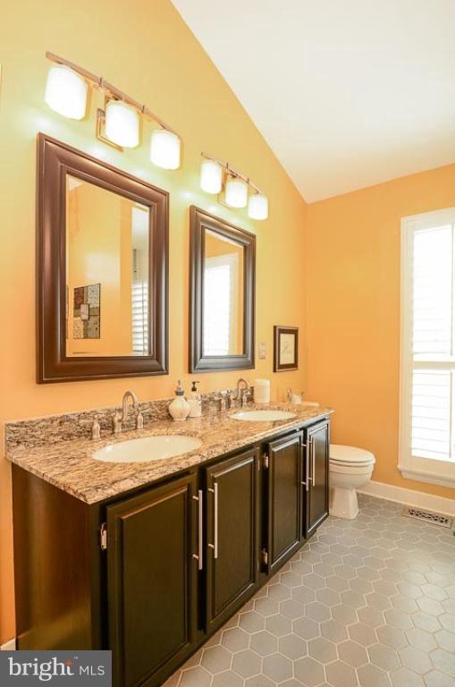 SOUTHERN OAKS - Residential Lease