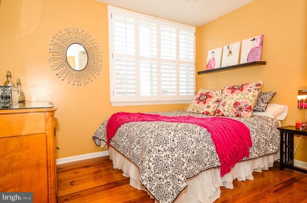 SOUTHERN OAKS - Residential Lease