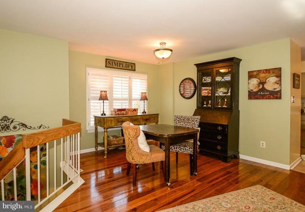 SOUTHERN OAKS - Residential Lease