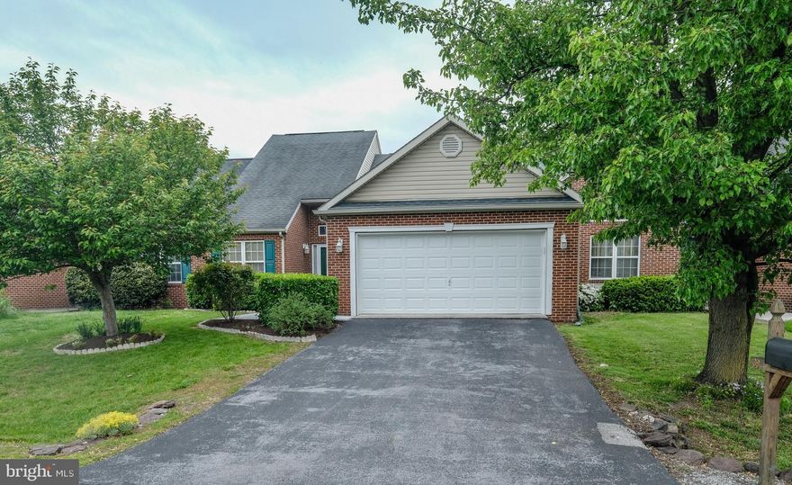 Spacious brick villa on cul-de-sac in very desirable community. 2 bedroom, 2 full bath, unfinished basement.   Entry level has MBR w/master bath, jetted tub & walk in closet, beautiful Hardwood floors & vaulted ceilings, ceiling fans, Window Treatments, Wood Floors, 1 Fireplace(s), Fireplace -  Mantel(s), Dishwasher, Disposal, Exhaust Fan, Microwave, Oven-Self Cleaning, Oven/Range-Electric, Refrigerator.  A short distance to the pool, tennis courts and playground. Near MARC Commuter Train to DC in Martinsburg. Close to shopping  in the quad-state area, MD, VA, PA and WV.