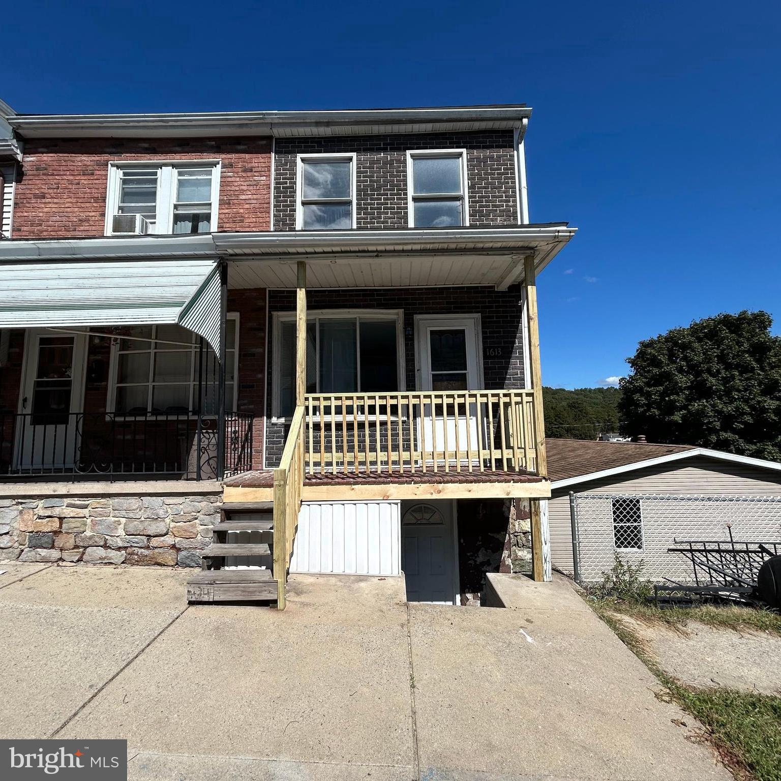 Why Rent When You Can Own? Charming 3BR End-of-Row with Finished Basement & Parking!
Welcome to this well-maintained 3-bedroom, 1.5-bath end-of-row home offering comfort, updates, and convenience. The open-concept main level features a combined living room and kitchen, plus a full bathroom—perfect for everyday living and entertaining.
Upstairs offers three spacious bedrooms. The finished basement includes a half bath, washer/dryer hookup, and both front and rear access—ideal for a second living area, home office, or guest space.
Enjoy outdoor space for gatherings and off-street parking behind the home for added convenience.
Recent updates include: new porch roof, newer main roof, updated windows, and upgraded electrical.
Fantastic location—walk to shops, restaurants, and grocery stores with easy access to major highways.
Don’t miss this great opportunity—why rent when you can own your own home? Schedule your private showing today!